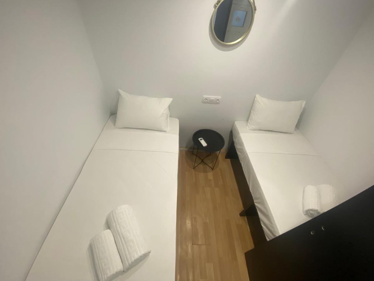 Готель Le.Chris Central Dorms Rethymno  Екстер'єр фото