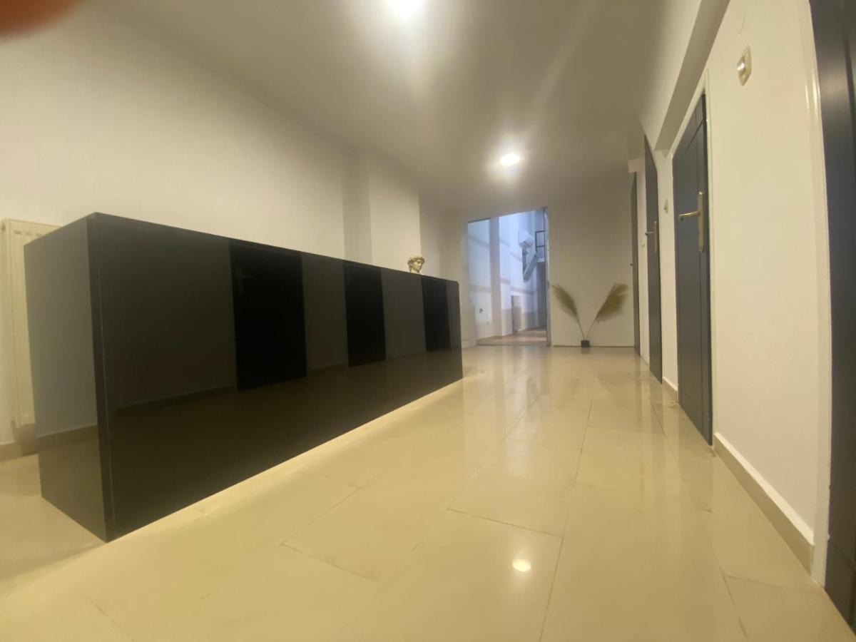 Готель Le.Chris Central Dorms Rethymno  Екстер'єр фото
