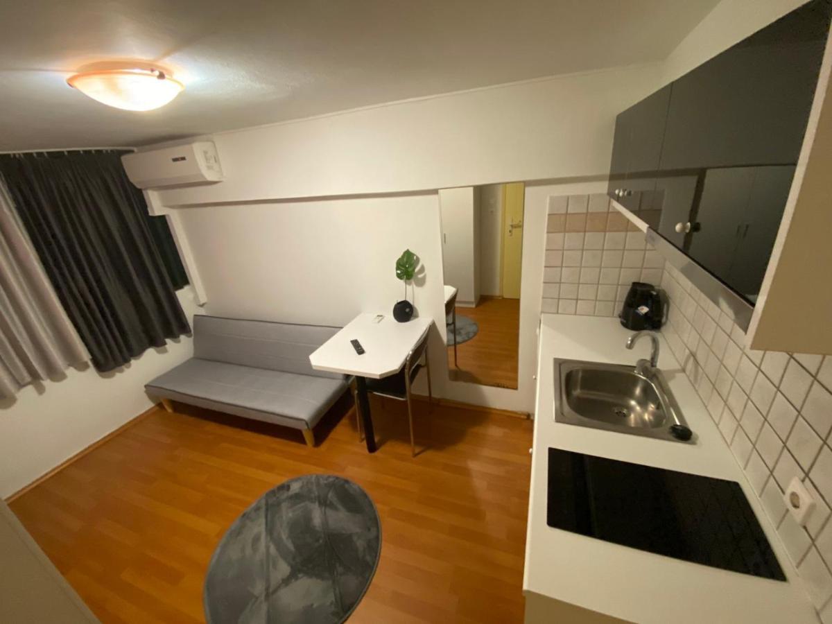 Готель Le.Chris Central Dorms Rethymno  Екстер'єр фото