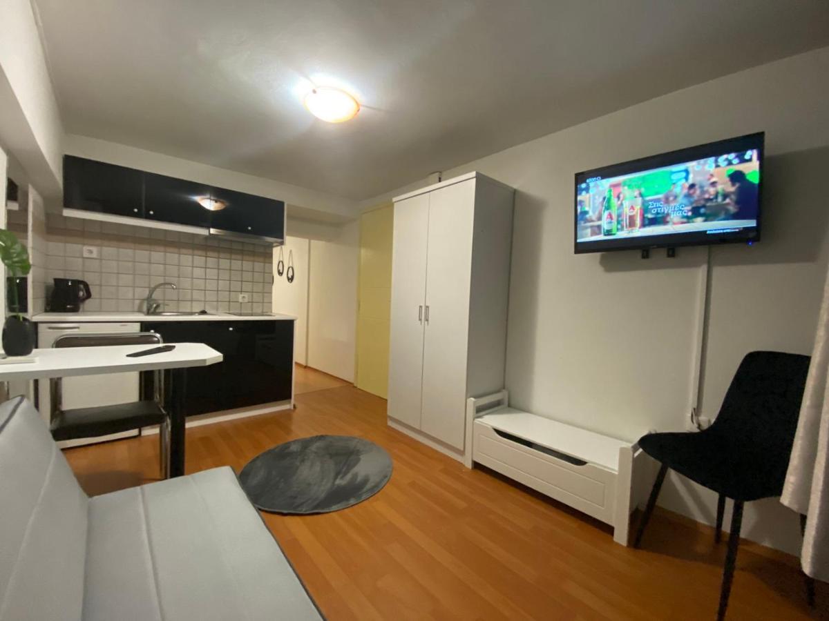 Готель Le.Chris Central Dorms Rethymno  Екстер'єр фото